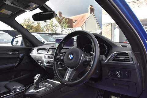 BMW 1 Series 2.0 120i M Sport Shadow Edition Auto Euro 6 (s/s) 5dr - U1696