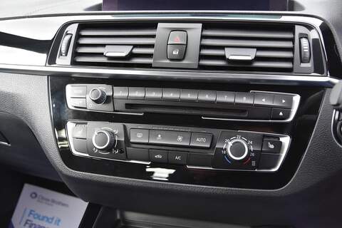 BMW 1 Series 2.0 120i M Sport Shadow Edition Auto Euro 6 (s/s) 5dr - U1696