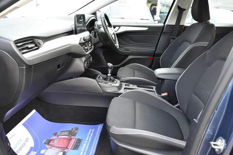Ford Focus 1.0T EcoBoost Zetec Euro 6 (s/s) 5dr - U1697