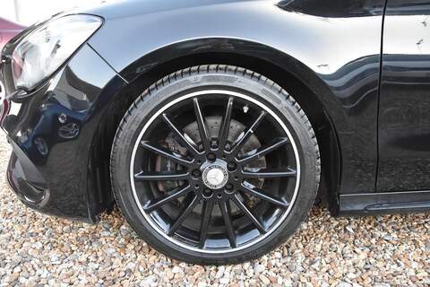 Mercedes-Benz CLA 2.1 CLA220d AMG Line Shooting Brake 7G-DCT Euro 6 (s/s) 5dr - U1715
