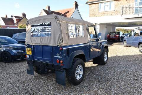 Land Rover Defender 90 2.4 TDCi 4WD SWB Euro 4 2dr - U1719