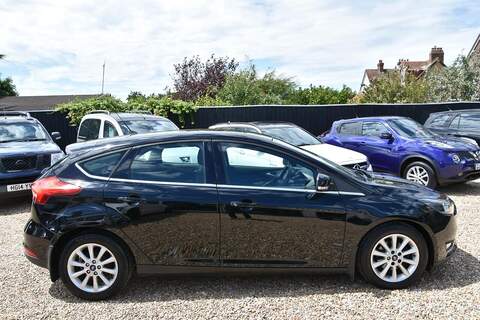 Ford Focus 1.0T EcoBoost Titanium Euro 6 (s/s) 5dr - U1723