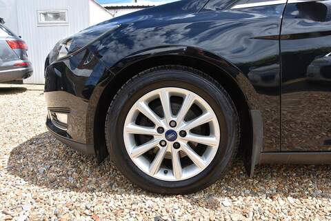 Ford Focus 1.0T EcoBoost Titanium Euro 6 (s/s) 5dr - U1723
