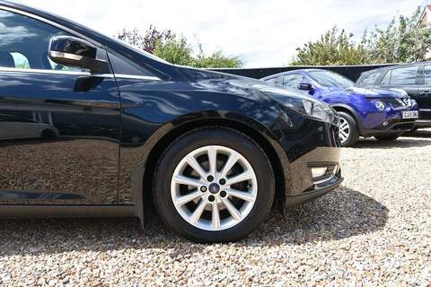Ford Focus 1.0T EcoBoost Titanium Euro 6 (s/s) 5dr - U1723