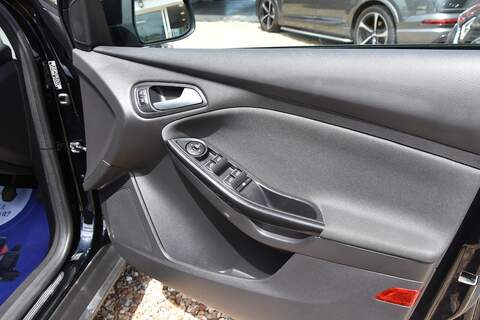 Ford Focus 1.0T EcoBoost Titanium Euro 6 (s/s) 5dr - U1723