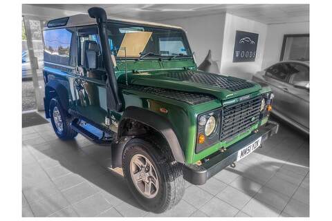 Land Rover Defender 90 2.5 TD5 County Hard Top SUV 3dr Diesel Manual SWB (282 g/km, 120 bhp) - U1736