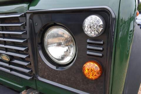 Land Rover Defender 90 2.5 TD5 County Hard Top SUV 3dr Diesel Manual SWB (282 g/km, 120 bhp) - U1736