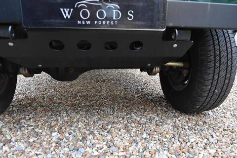 Land Rover Defender 90 2.5 TD5 County Hard Top SUV 3dr Diesel Manual SWB (282 g/km, 120 bhp) - U1736