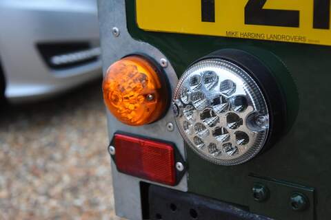 Land Rover Defender 90 2.5 TD5 County Hard Top SUV 3dr Diesel Manual SWB (282 g/km, 120 bhp) - U1736