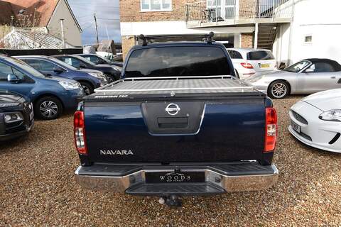 Nissan Navara 2.5 dCi Tekna Auto 4WD Euro 5 4dr - U1743