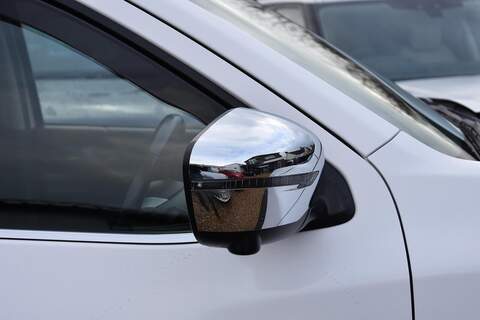 Nissan Navara 2.3 dCi Tekna Auto 4WD Euro 6 4dr - U1757