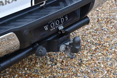 Nissan Navara 2.3 dCi Tekna Auto 4WD Euro 6 4dr - U1757