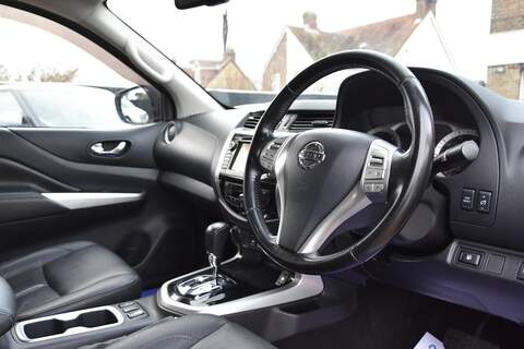 Nissan Navara 2.3 dCi Tekna Auto 4WD Euro 6 4dr - U1757