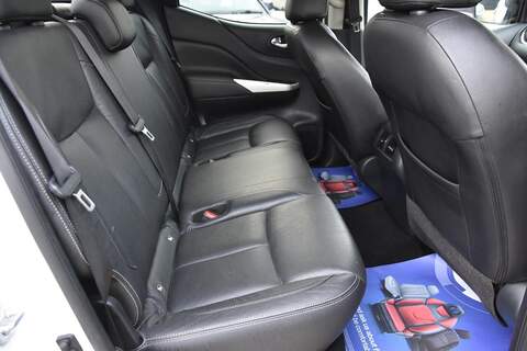 Nissan Navara 2.3 dCi Tekna Auto 4WD Euro 6 4dr - U1757