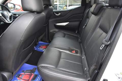 Nissan Navara 2.3 dCi Tekna Auto 4WD Euro 6 4dr - U1757