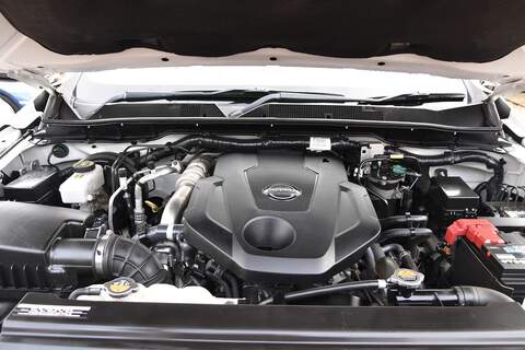 Nissan Navara 2.3 dCi Tekna Auto 4WD Euro 6 4dr - U1757