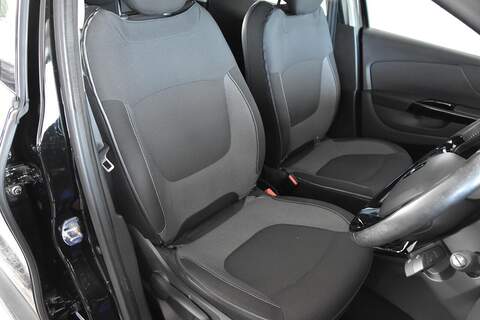 Renault Captur Captur Dynamique S MediaNav SUV 1 Automatic Diesel - U1762
