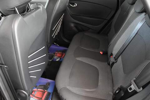 Renault Captur Captur Dynamique S MediaNav SUV 1 Automatic Diesel - U1762