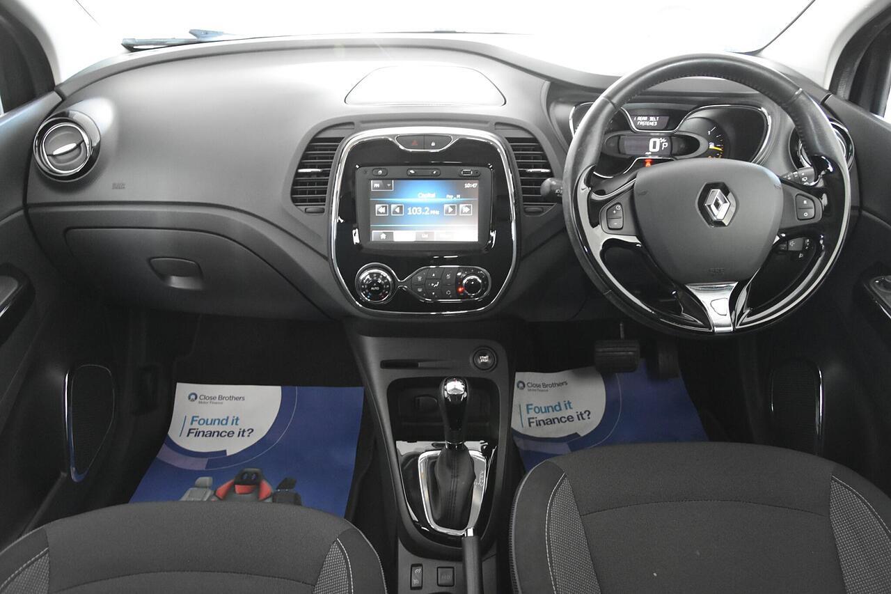 2015 Renault Captur thumbnail 21