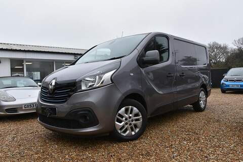 Renault Trafic Defender 90 SUV 2 Manual Diesel