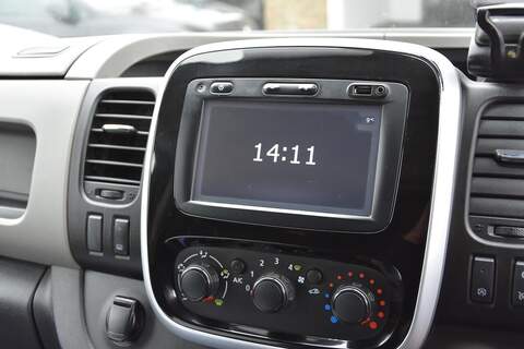 Renault Trafic 1.6 dCi ENERGY 27 Sport Nav SWB Standard Roof Euro 6 (s/s) 5dr - U1772