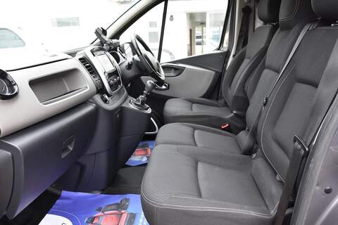 Renault Trafic 1.6 dCi ENERGY 27 Sport Nav SWB Standard Roof Euro 6 (s/s) 5dr - U1772