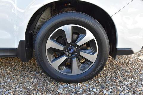 Subaru Forester 2.0i XE Premium Lineartronic 4WD Euro 6 (s/s) 5dr EyeSight - U1779