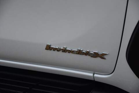 Toyota Hilux 2.8 D-4D-h Invincible X Auto 4WD Euro 6 4dr - U1781