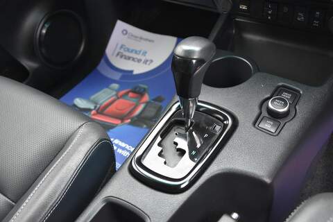 Toyota Hilux 2.8 D-4D-h Invincible X Auto 4WD Euro 6 4dr - U1781