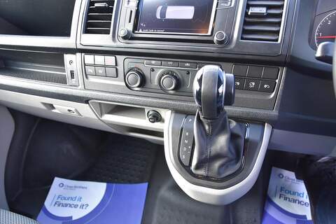 Volkswagen Transporter 2.0 BiTDI T30 BlueMotion Tech Highline Kombi Double Cab 5dr Diesel DSG FWD SWB Euro 5 (s/s) (180 ps) - U1783
