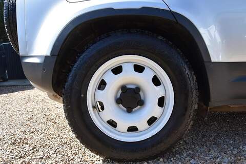 Land Rover Defender 110 2.0 SD4 Auto 4WD Euro 6 (s/s) 5dr - U1792