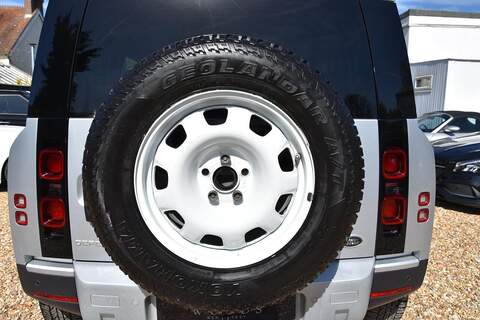Land Rover Defender 110 2.0 SD4 Auto 4WD Euro 6 (s/s) 5dr - U1792