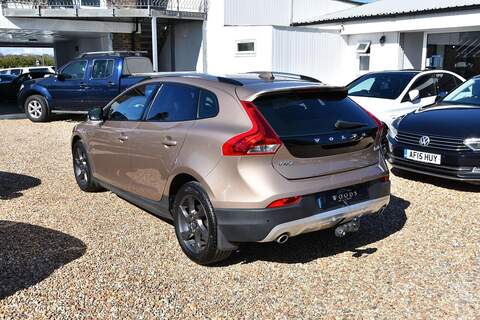 Volvo V40 Cross Country 2.0 D4 Lux Nav Euro 6 (s/s) 5dr - U1798