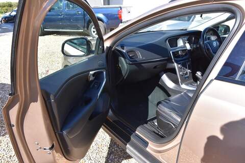 Volvo V40 Cross Country 2.0 D4 Lux Nav Euro 6 (s/s) 5dr - U1798