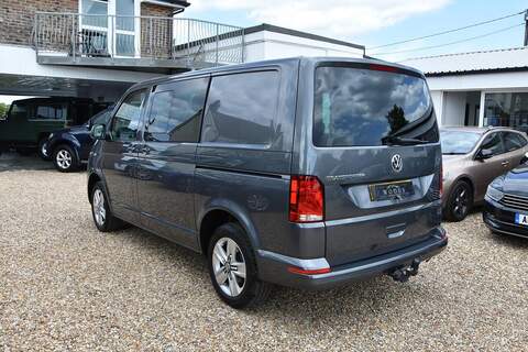 Volkswagen Transporter 2.0 TDI T32 Highline Kombi DSG FWD SWB Euro 6 (s/s) 5dr - U1805