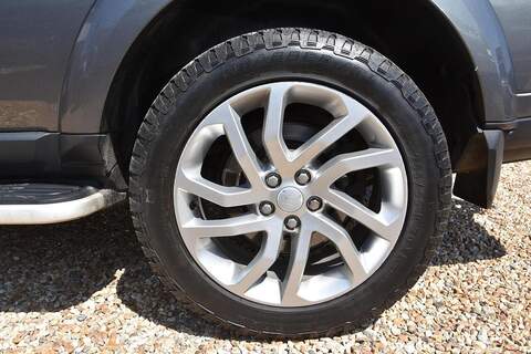 Land Rover Discovery 4 3.0 SD V6 SE Auto 4WD 5dr - U1814