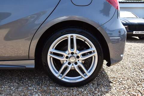 Mercedes-Benz A Class 1.5 A180d AMG Line (Executive) Euro 6 (s/s) 5dr - U1817