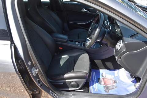 Mercedes-Benz A Class 1.5 A180d AMG Line (Executive) Euro 6 (s/s) 5dr - U1817