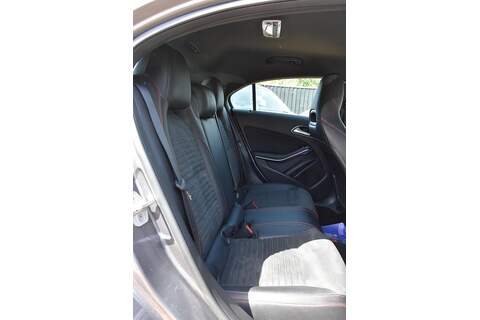 Mercedes-Benz A Class 1.5 A180d AMG Line (Executive) Euro 6 (s/s) 5dr - U1817
