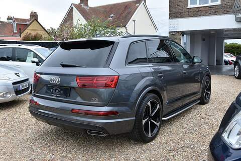 Audi Q7 3.0 TDI V6 Black Edition Tiptronic quattro Euro 6 (s/s) 5dr - U1819