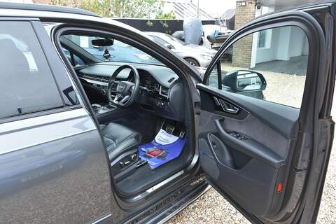 Audi Q7 3.0 TDI V6 Black Edition Tiptronic quattro Euro 6 (s/s) 5dr - U1819