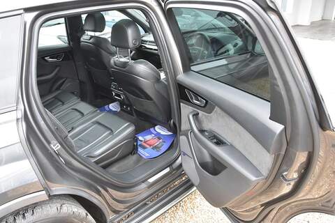 Audi Q7 3.0 TDI V6 Black Edition Tiptronic quattro Euro 6 (s/s) 5dr - U1819