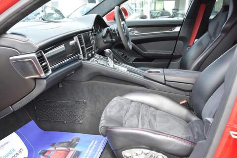 Porsche Panamera 4.8T V8 GTS PDK 4WD Euro 5 (s/s) 5dr - U1822
