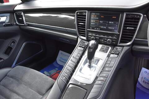 Porsche Panamera 4.8T V8 GTS PDK 4WD Euro 5 (s/s) 5dr - U1822