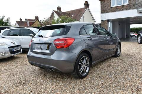 Mercedes-Benz A Class 1.8 A180 CDI BlueEfficiency Sport 7G-DCT Euro 5 (s/s) 5dr - U1825