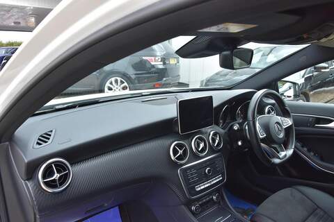 Mercedes-Benz A Class 2.1 A200d AMG Line (Premium) 7G-DCT Euro 6 (s/s) 5dr - U1857