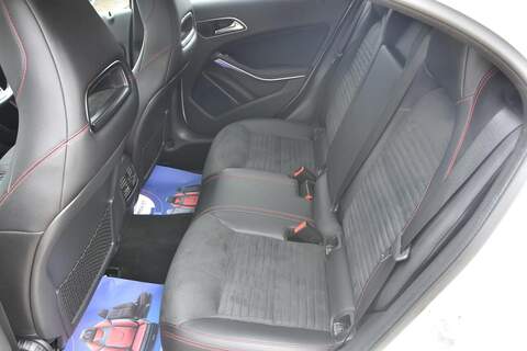 Mercedes-Benz A Class 2.1 A200d AMG Line (Premium) 7G-DCT Euro 6 (s/s) 5dr - U1857