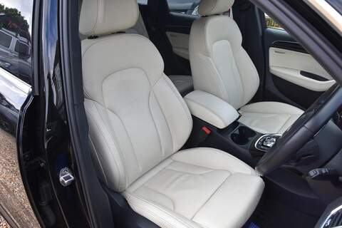 Audi Q5 3.0 TDI V6 S line S Tronic quattro Euro 5 (s/s) 5dr - U1866