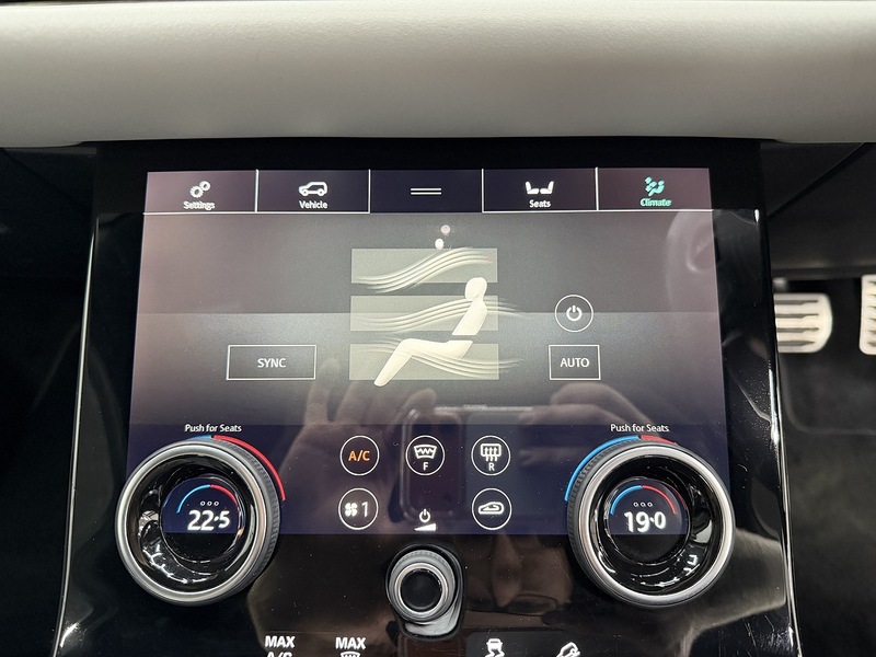 Land Rover Range Rover Evoque 2.0 D180 MHEV First Edition SUV 5dr Diesel Auto 4WD Euro 6 (s/s) (180 ps) - U6431