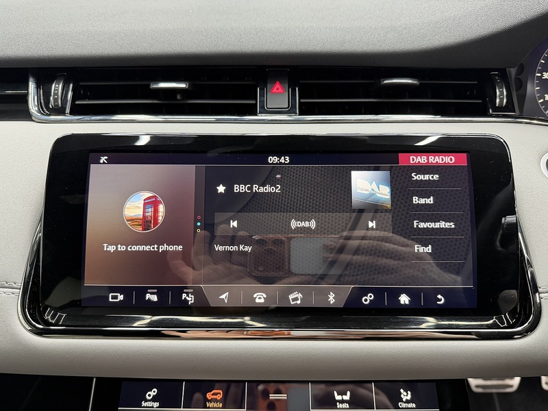 Land Rover Range Rover Evoque 2.0 D180 MHEV First Edition SUV 5dr Diesel Auto 4WD Euro 6 (s/s) (180 ps) - U6431